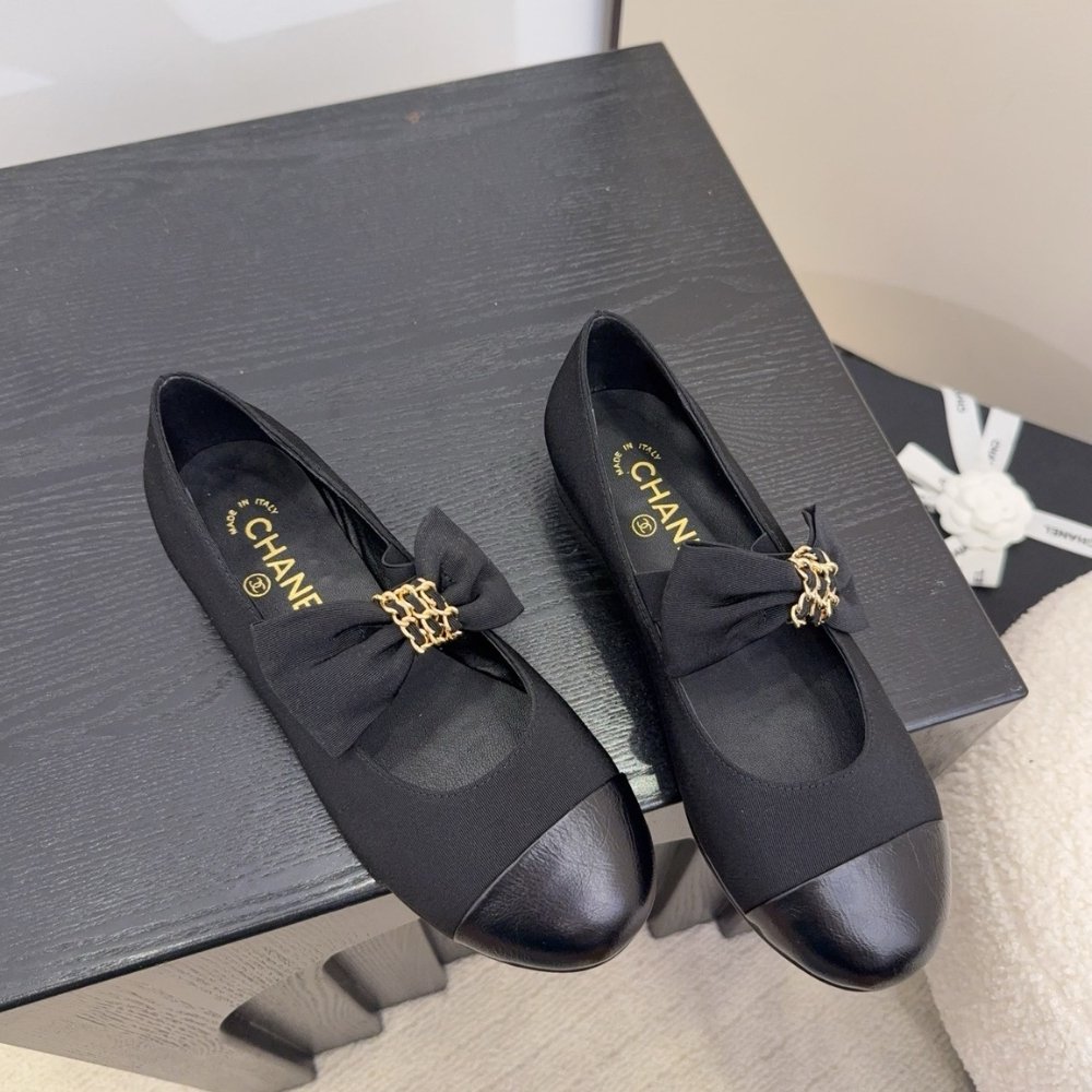 Ch**el Mary Janes Grosgrain Black G46811 B22270 94305