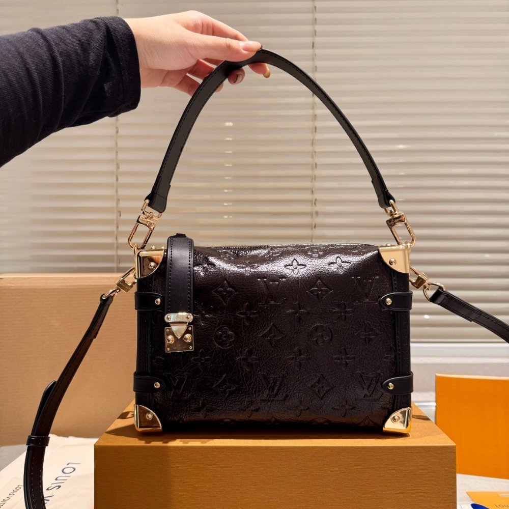 L0vis Vvtt0n Side Trunk MM Dark Brown 23Cm M26304