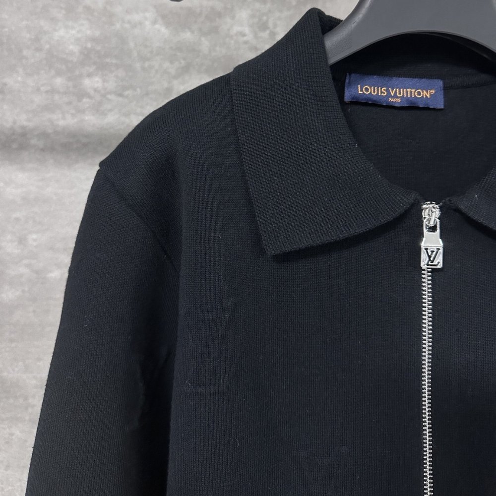 L0vis Vvtt0n Lv Blason Embossed Zipped Blouson Dark Night Blue 1Aiir1