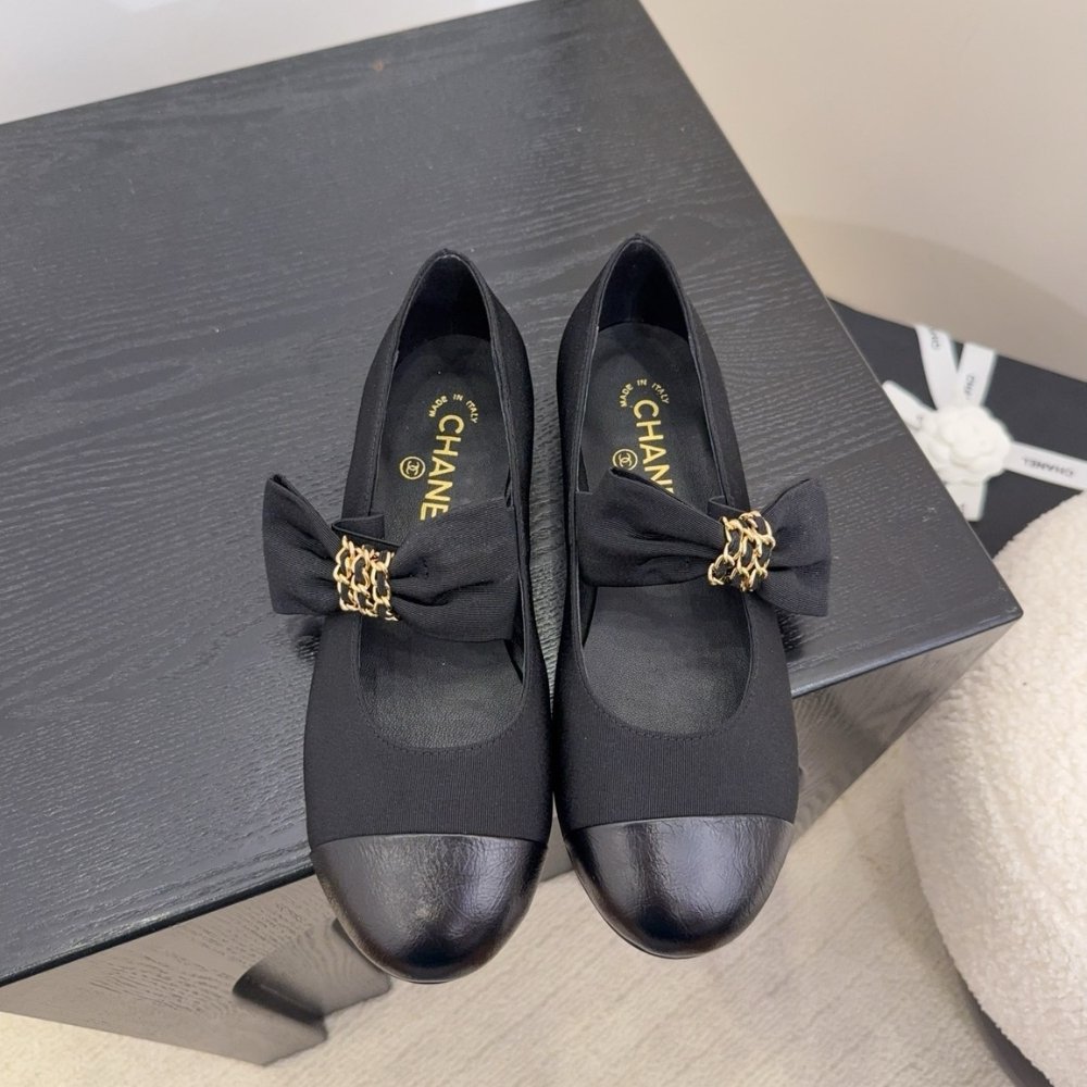 Ch**el Mary Janes Grosgrain Black G46811 B22270 94305