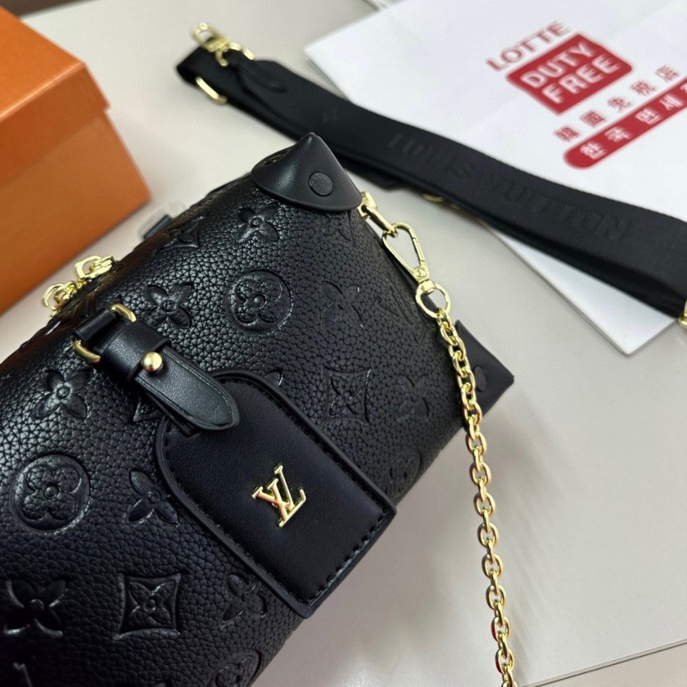 L0vis Vvtt0n Petite Malle Souple Monogram Bag Black 20Cm M45393
