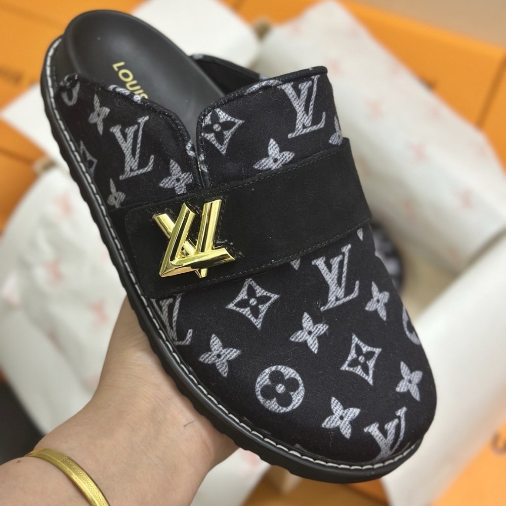 L0vis Vvtt0n Lv Cosy Flat Comfort Clog Black 1Aidou