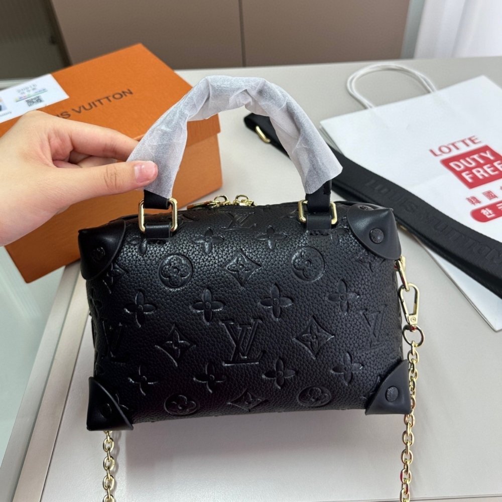 L0vis Vvtt0n Petite Malle Souple Monogram Bag Black 20Cm M45393