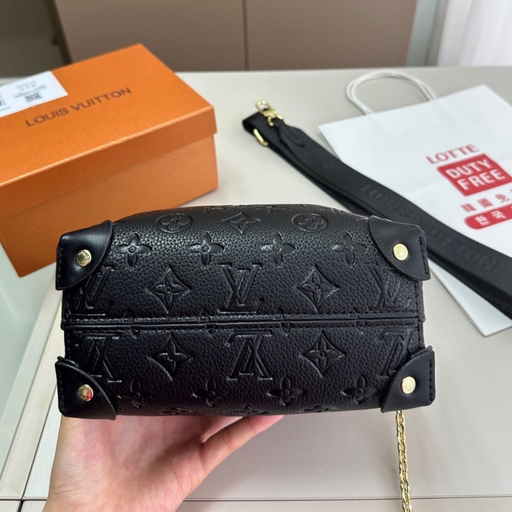 L0vis Vvtt0n Petite Malle Souple Monogram Bag Black 20Cm M45393