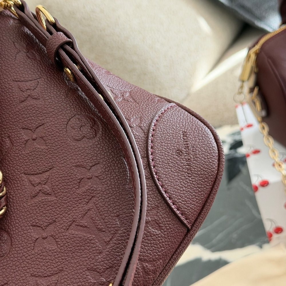 L0vis Vvtt0n Boulogne PM Red 29Cm M25827