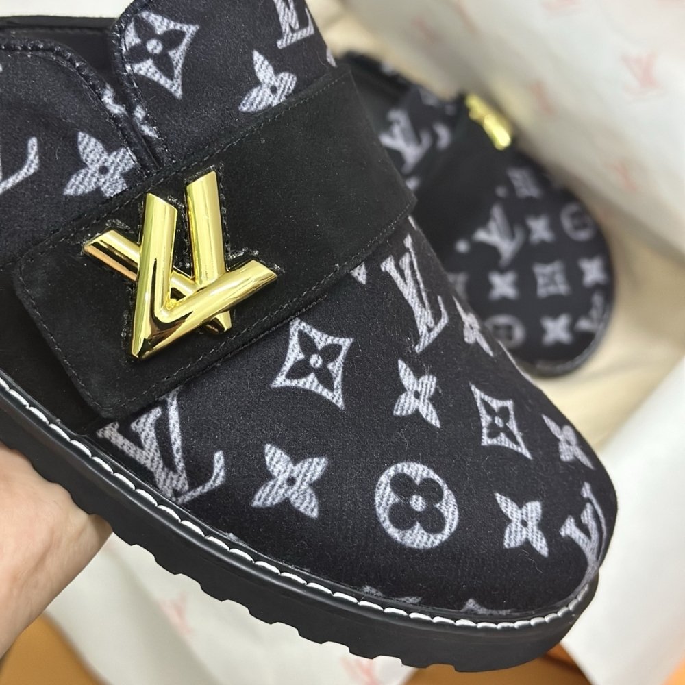 L0vis Vvtt0n Lv Cosy Flat Comfort Clog Black 1Aidou