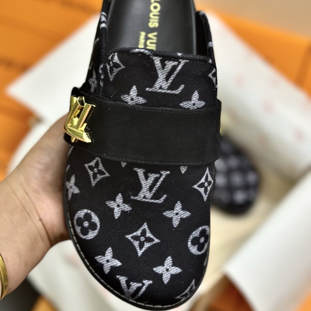 L0vis Vvtt0n Lv Cosy Flat Comfort Clog Black 1Aidou