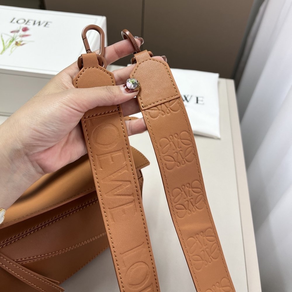 L0ew* Small Featherlight Puzzle Bag Brown 24Cm A510S21X88 3627