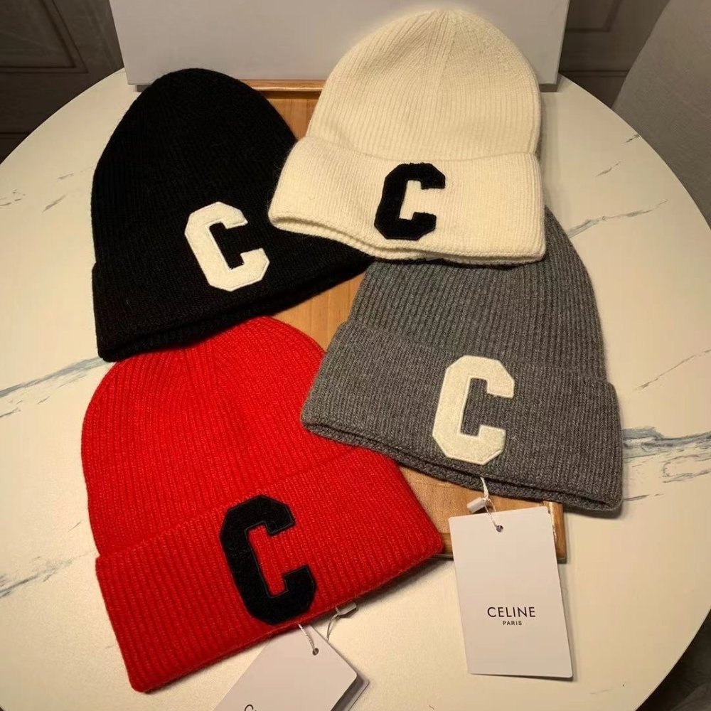 Ce1i*e Initial Beanie White