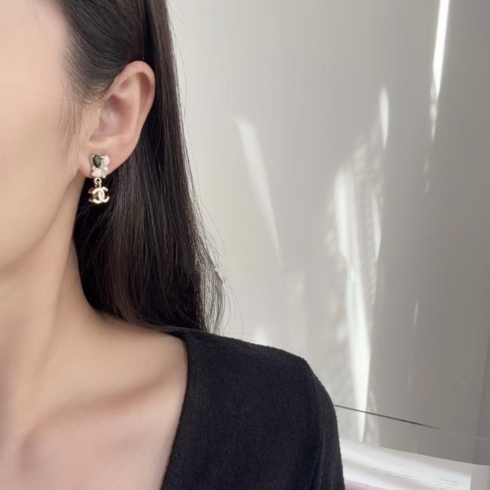 Ch**el Pearl And Stone Floral Earrings Silver Abg634 B22459 U4653