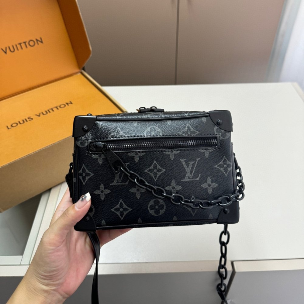L0vis Vvtt0n Mini Soft Trunk Monogram Eclipse Canvas Black 18Cm M44735