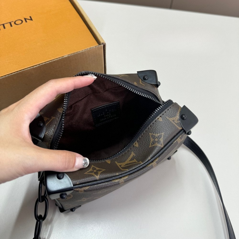 L0vis Vvtt0n Mini Soft Trunk Monogram Eclipse Canvas Brown 18Cm M44480
