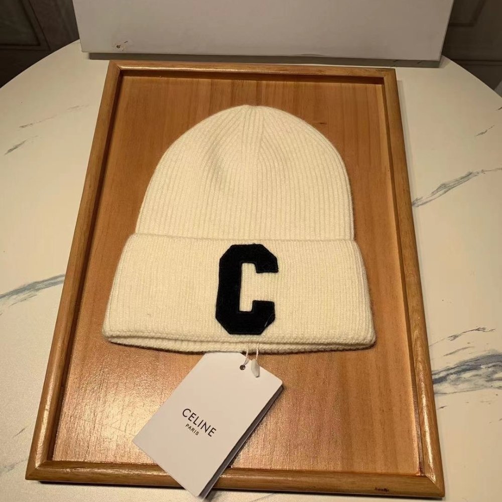 Ce1i*e Initial Beanie White