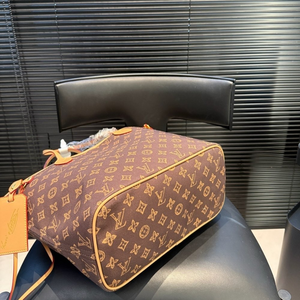 L0vis Vvtt0n Neverfull MM Monogram Origine Ebène 31Cm