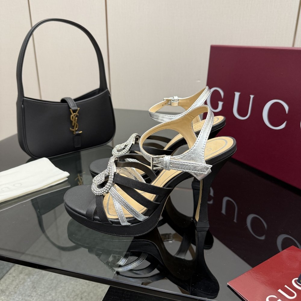 Gvc*1 Women Pump With Crystal Interlocking G Black 852355 Aafsh 8142
