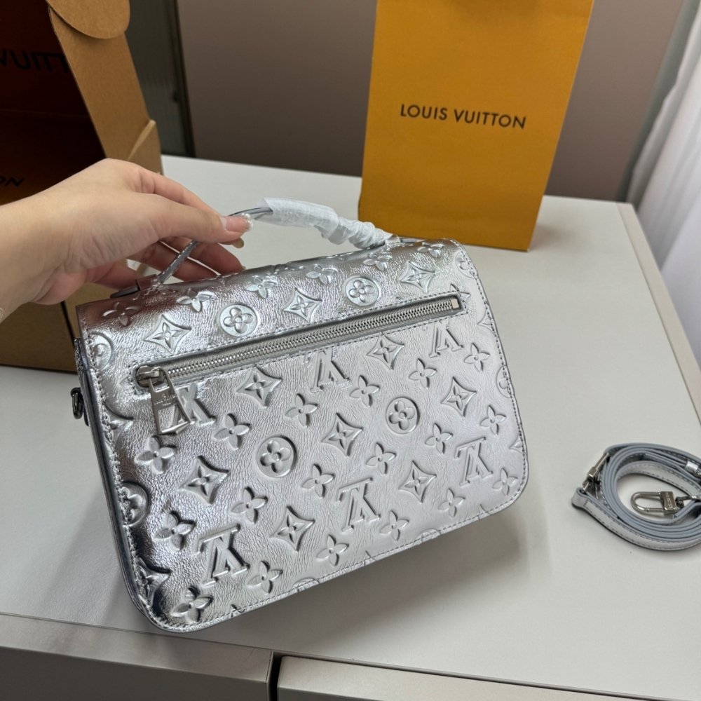 L0vis Vvtt0n Pochette Métis Silver 25Cm