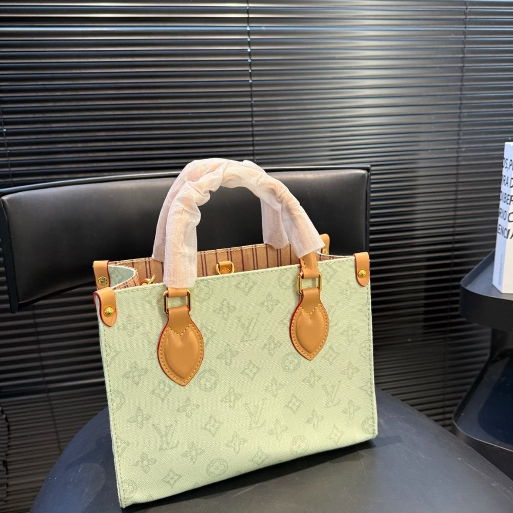 L0vis Vvtt0n Onthego PM Monogram Origine Vert Asnières 25Cm