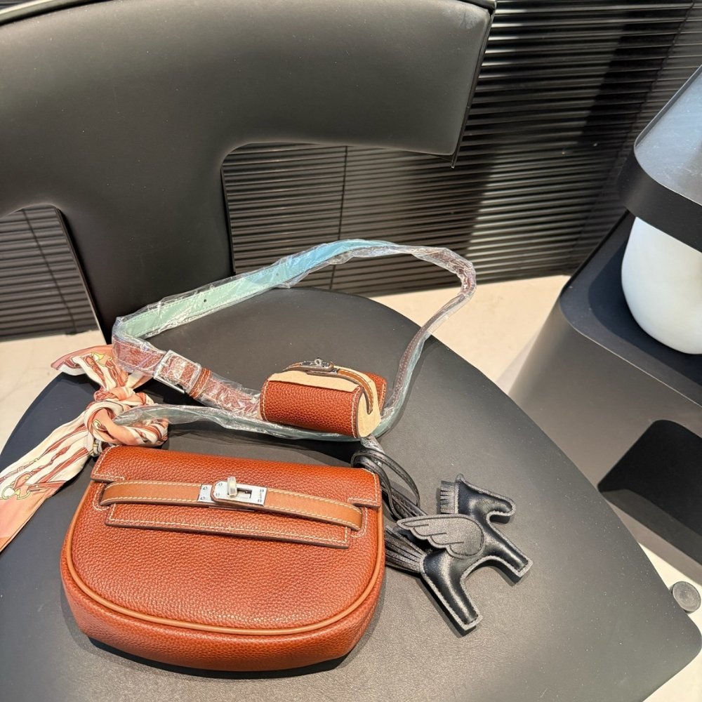 H**me5 Kelly Moove Swift Silver Hardware Orange 20Cm