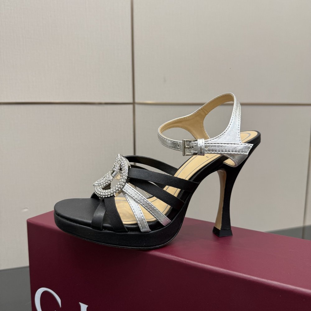 Gvc*1 Women Pump With Crystal Interlocking G Black 852355 Aafsh 8142