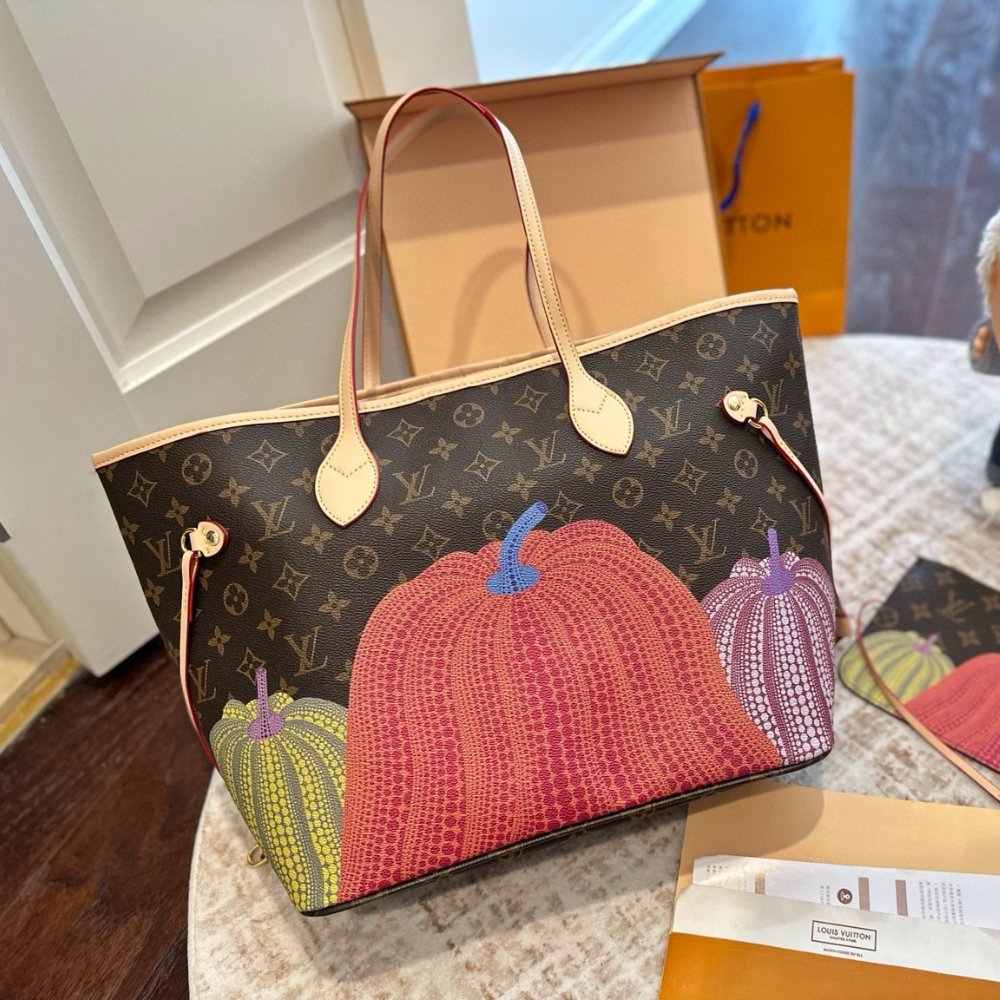 L0vis Vvtt0n X Yayoi Kusama Neverfull MM Monogram Pumpkin Dots Red 31Cm M46468