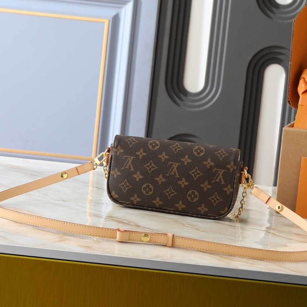 L0vis Vvtt0n Ivy Bag Monogram Pattern Brown 23Cm M15148