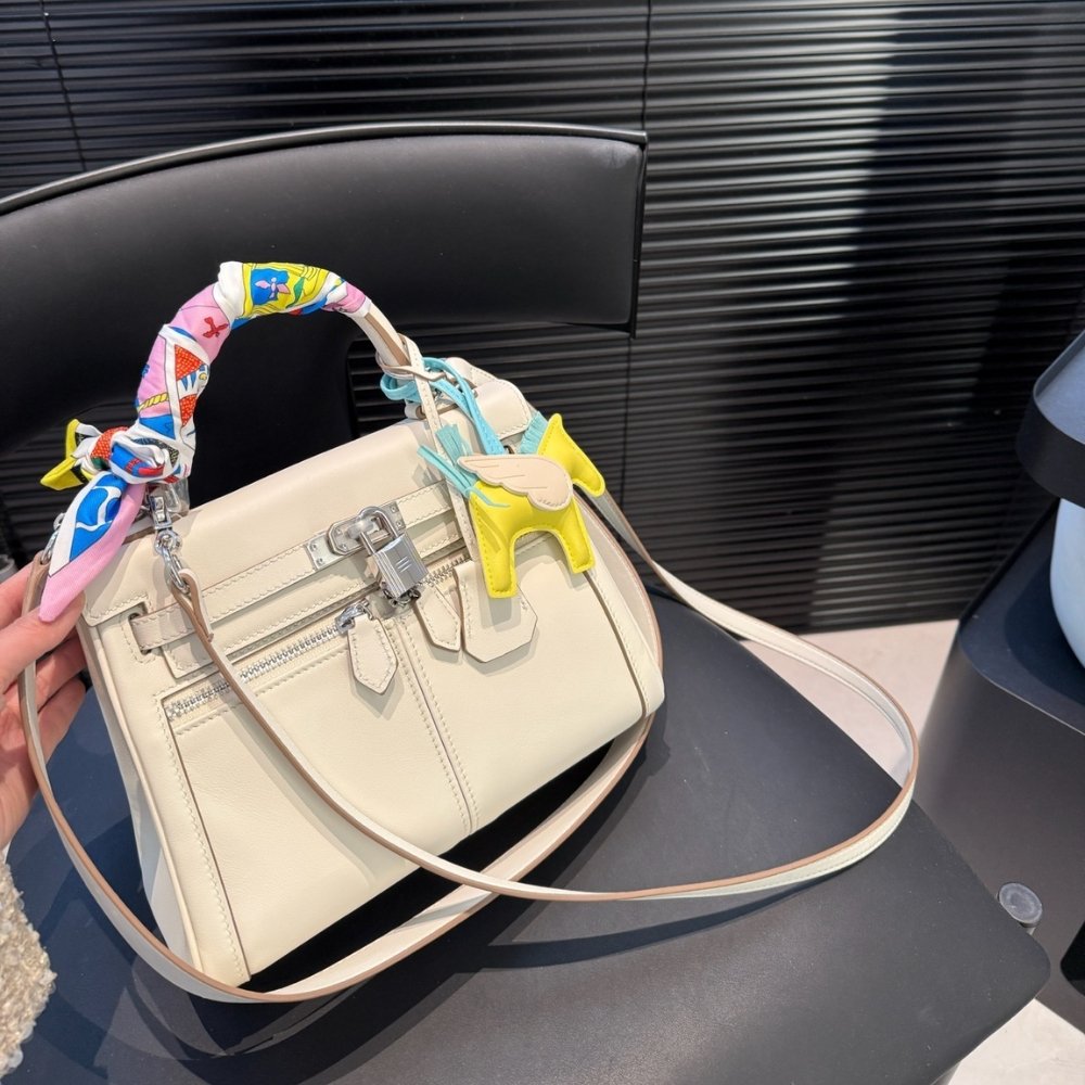 H**me5 Swift Kelly Lakis 35 Beige 25Cm