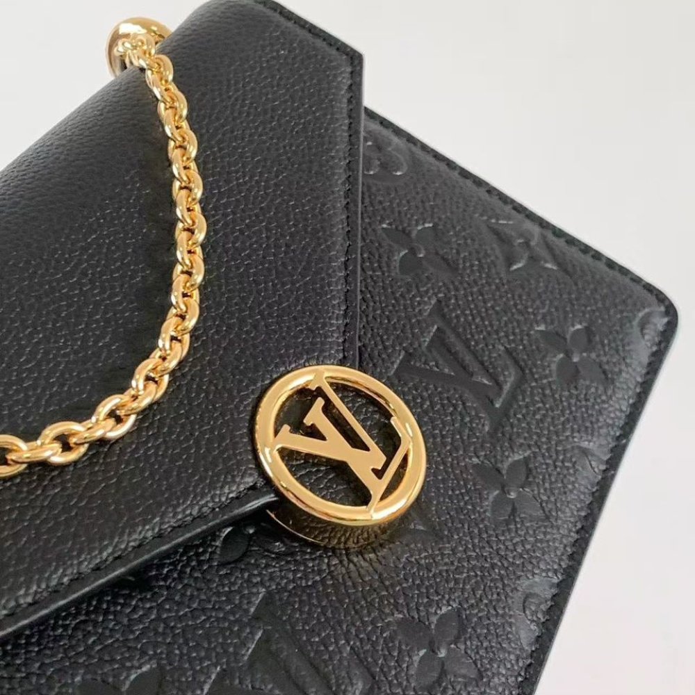 [S*per Vip 1:1] L0vis Vvtt0n Wallet On Chain Rosy Black 19Cm M13569