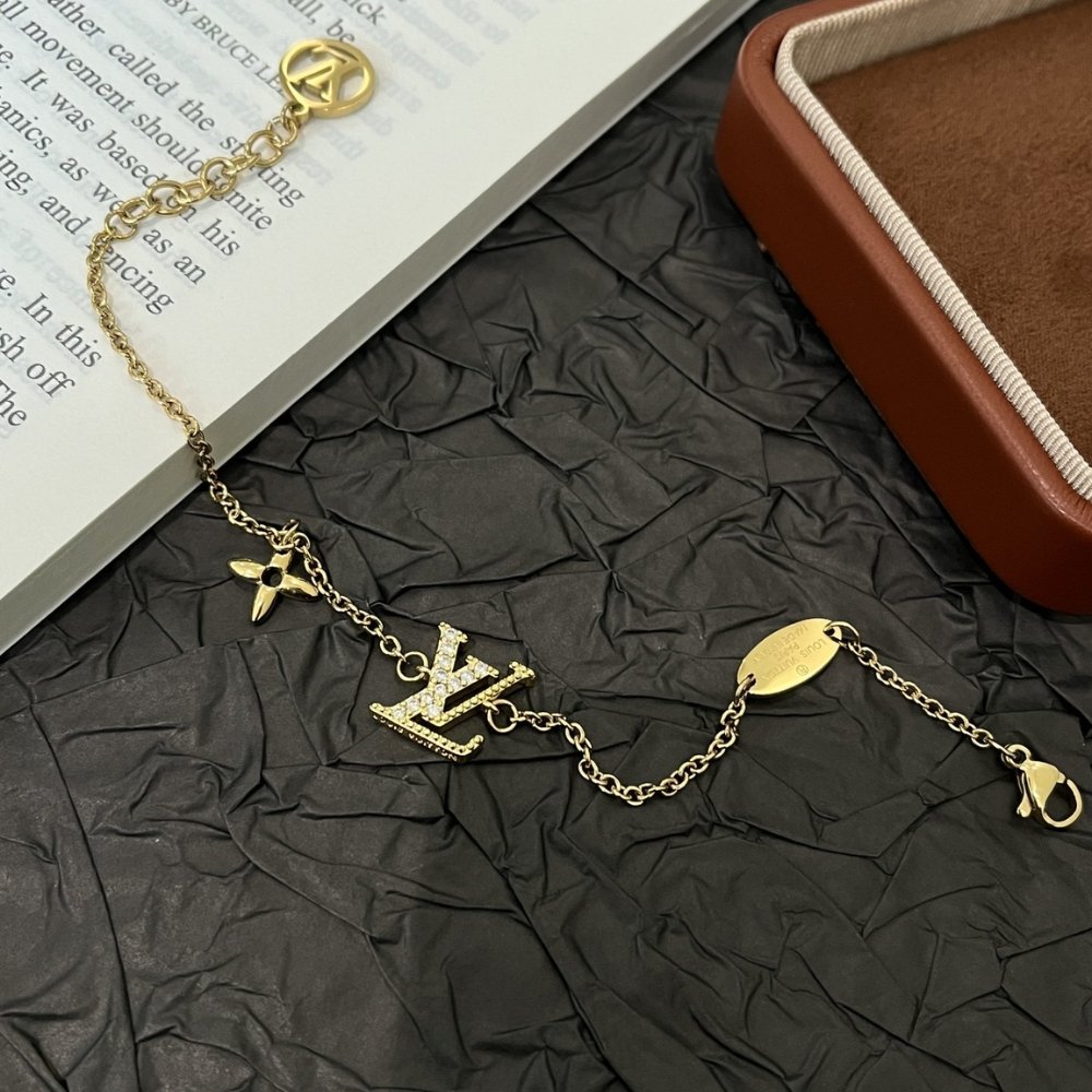 L0vis Vvtt0n Lv Iconic Enamel Bracelet Gold M1137A
