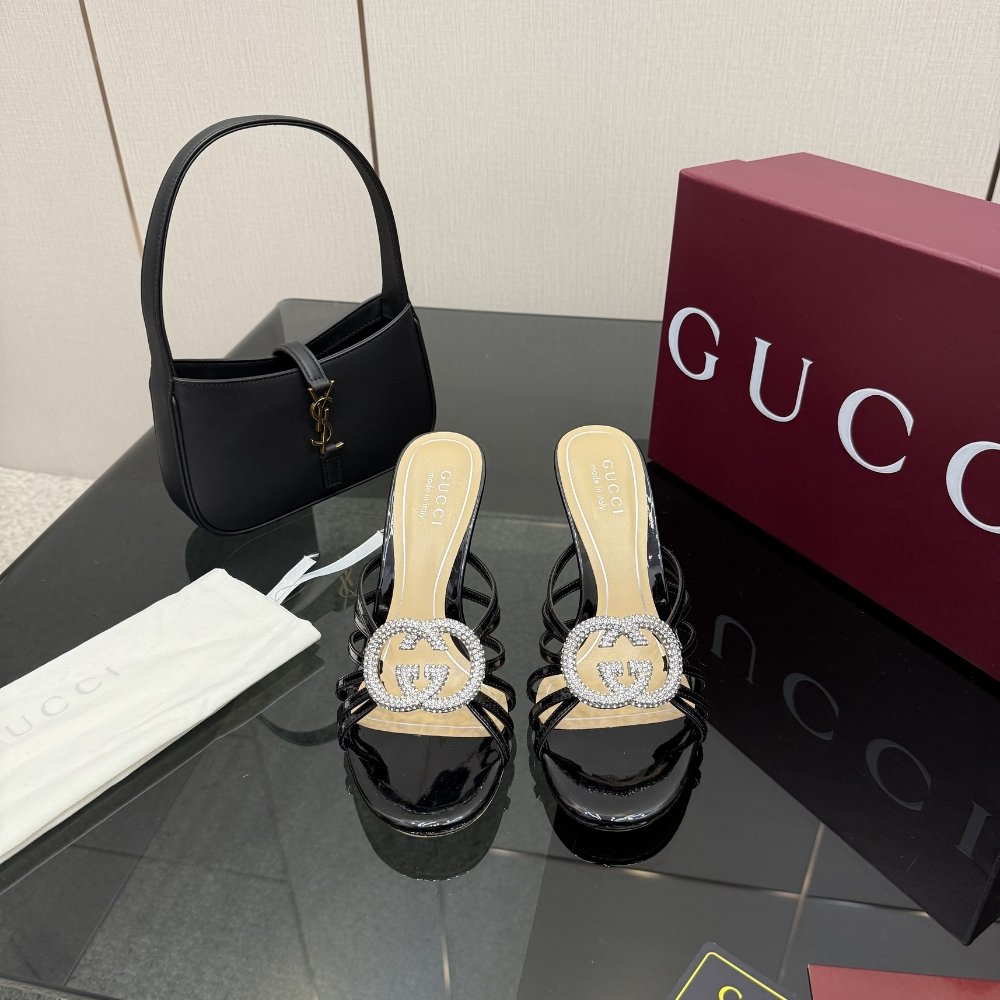 Gvc*1 Women Slide Sandal With Crystal Interlocking G Black 852663 Bnc00 1000