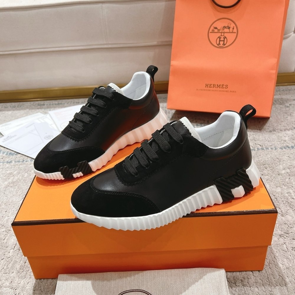 H**me5 Bouncing Sneaker Black And White H221898Zh01400