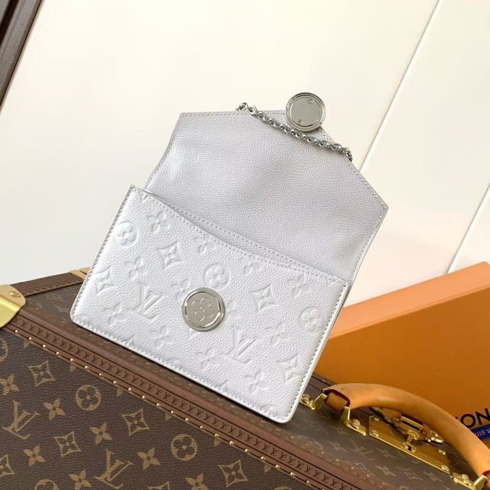 [S*per Vip 1:1] L0vis Vvtt0n Wallet On Chain Rosy Brume Gray 19Cm M13570