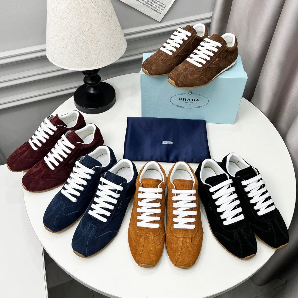 Pra*a Suede Sneakers Dark Brown 1E152O 054 F0324 F 020
