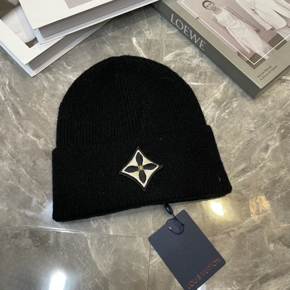 L0vis Vvtt0n Lv Day Beanie Black