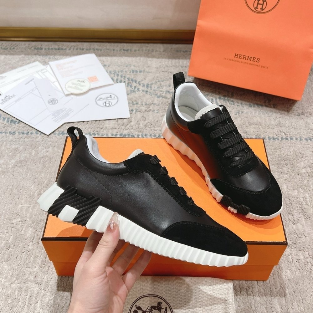H**me5 Bouncing Sneaker Black And White H221898Zh01400