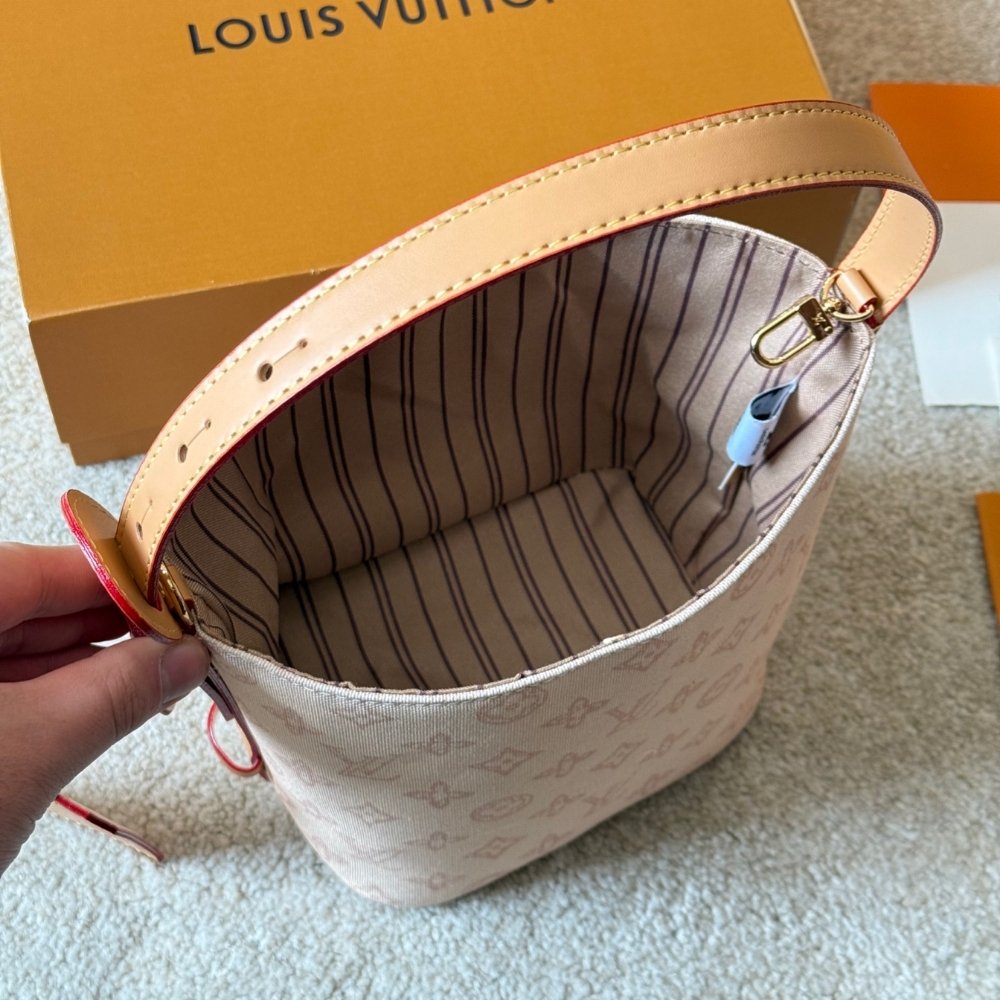 L0vis Vvtt0n All In BB Monogram Origine Lin 19Cm M28335