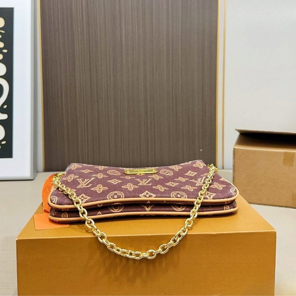 L0vis Vvtt0n Pochette Liv Monogram Origine Light Brown 24Cm