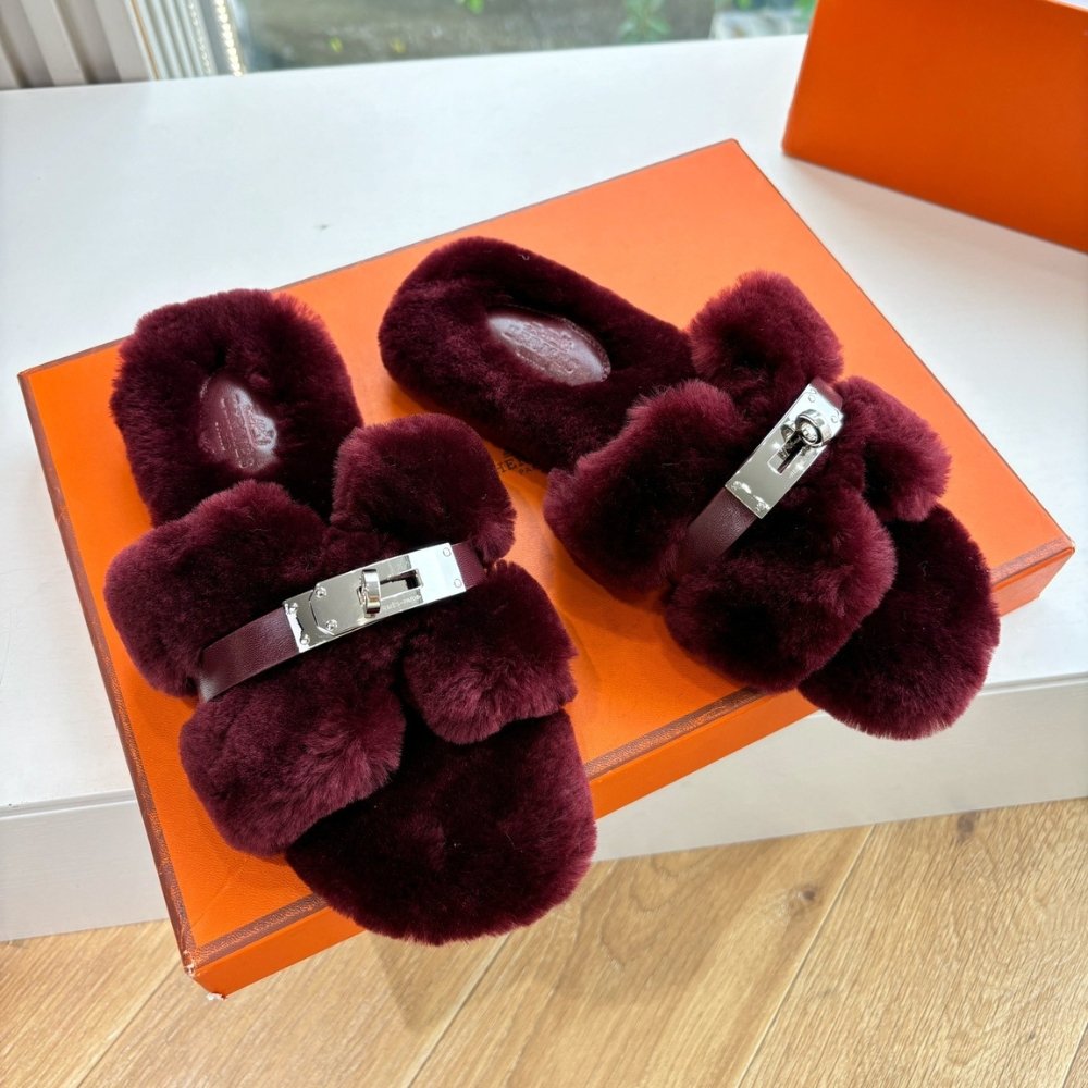 H**me5 Shearling Fur Oran Silver Buckle Sandal Wine Red Wool