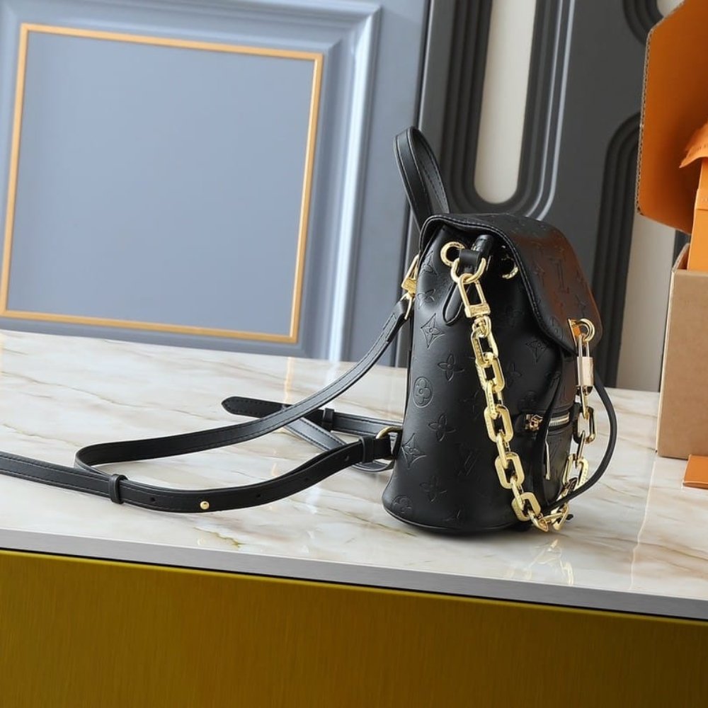 L0vis Vvtt0n Coussin Backpack PM Black 26Cm M13357