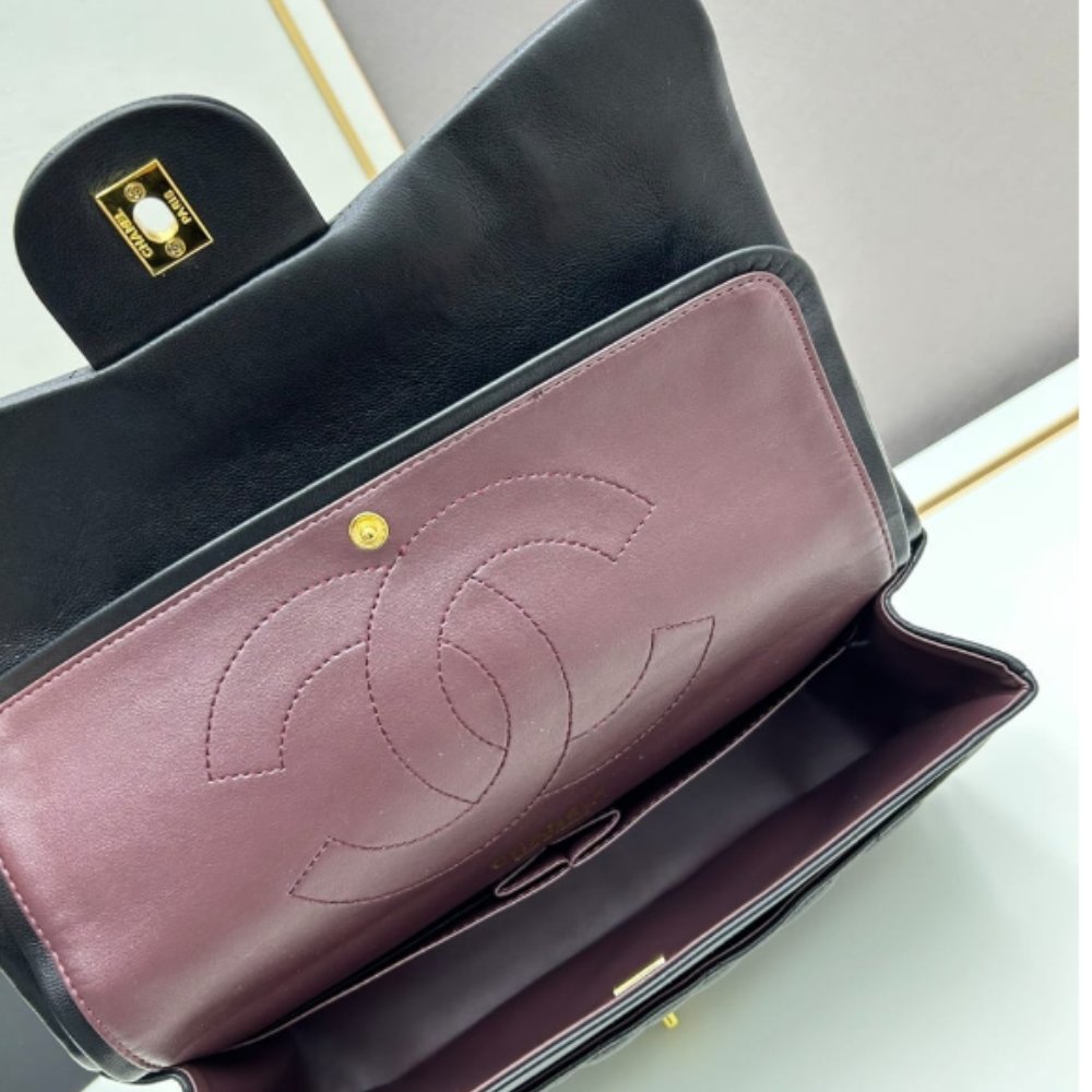 Ch**el Classic 11.12 Gold Tone Metal Black 30Cm