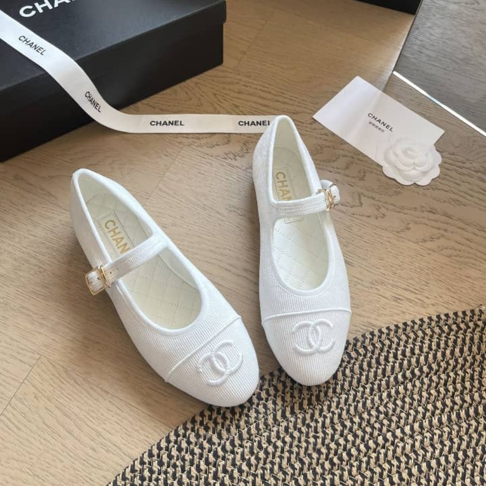 Ch**el Mary Jane Ballet Flat White G45503 B16406 NX269