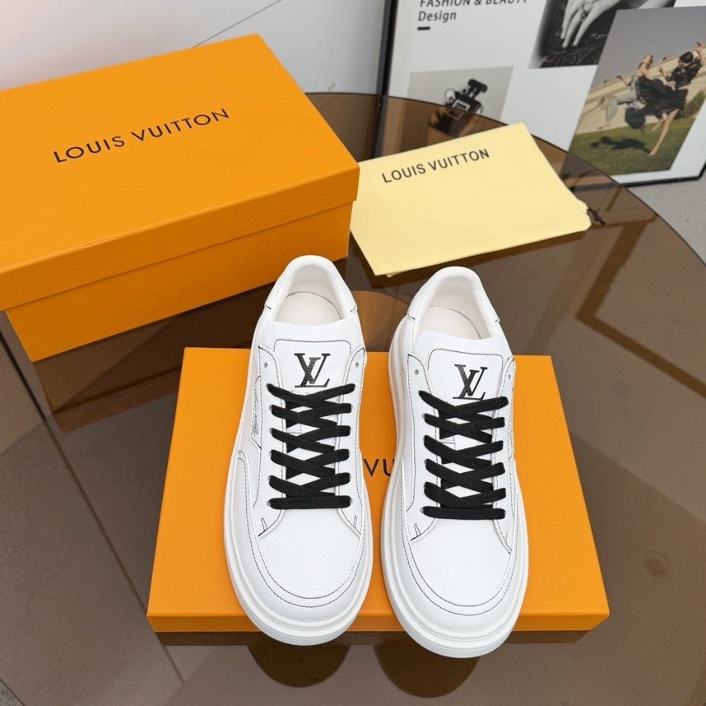 L0vis Vvtt0n Beverly Hills Sneaker White 1AJ817