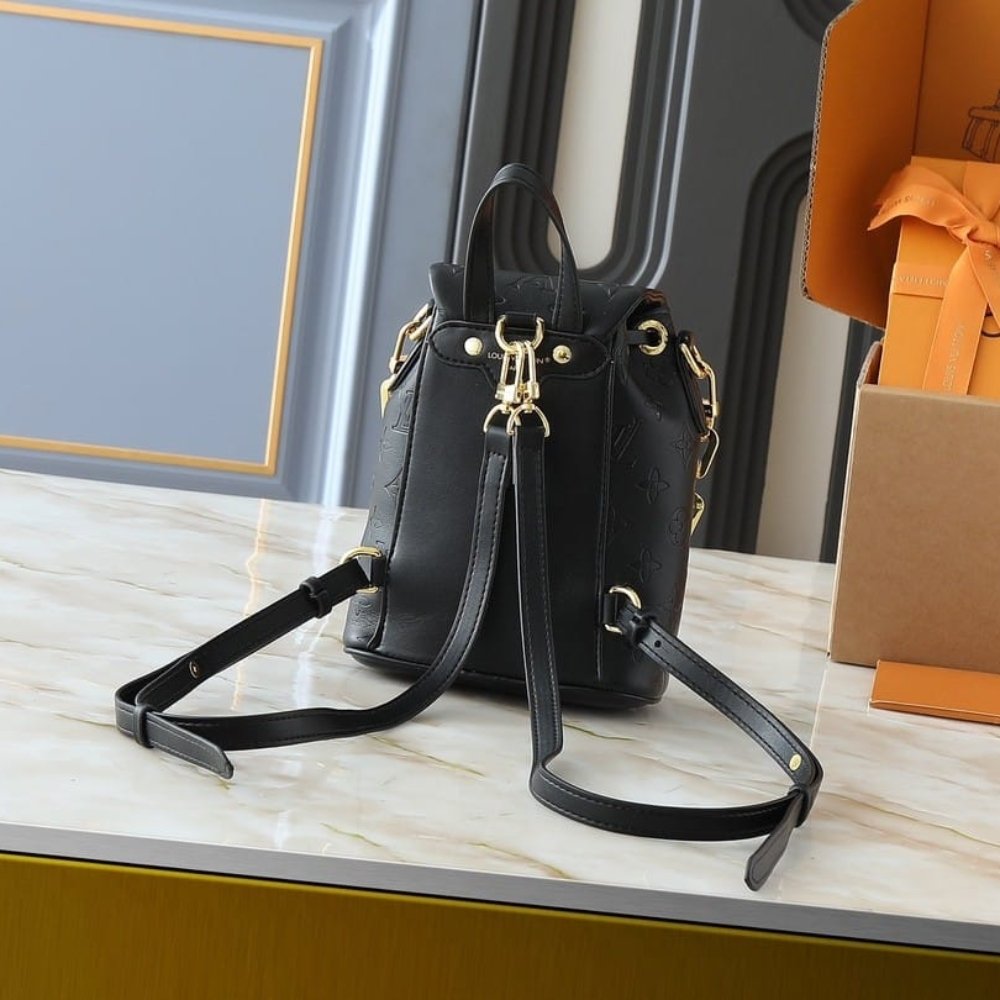 L0vis Vvtt0n Coussin Backpack PM Black 26Cm M13357