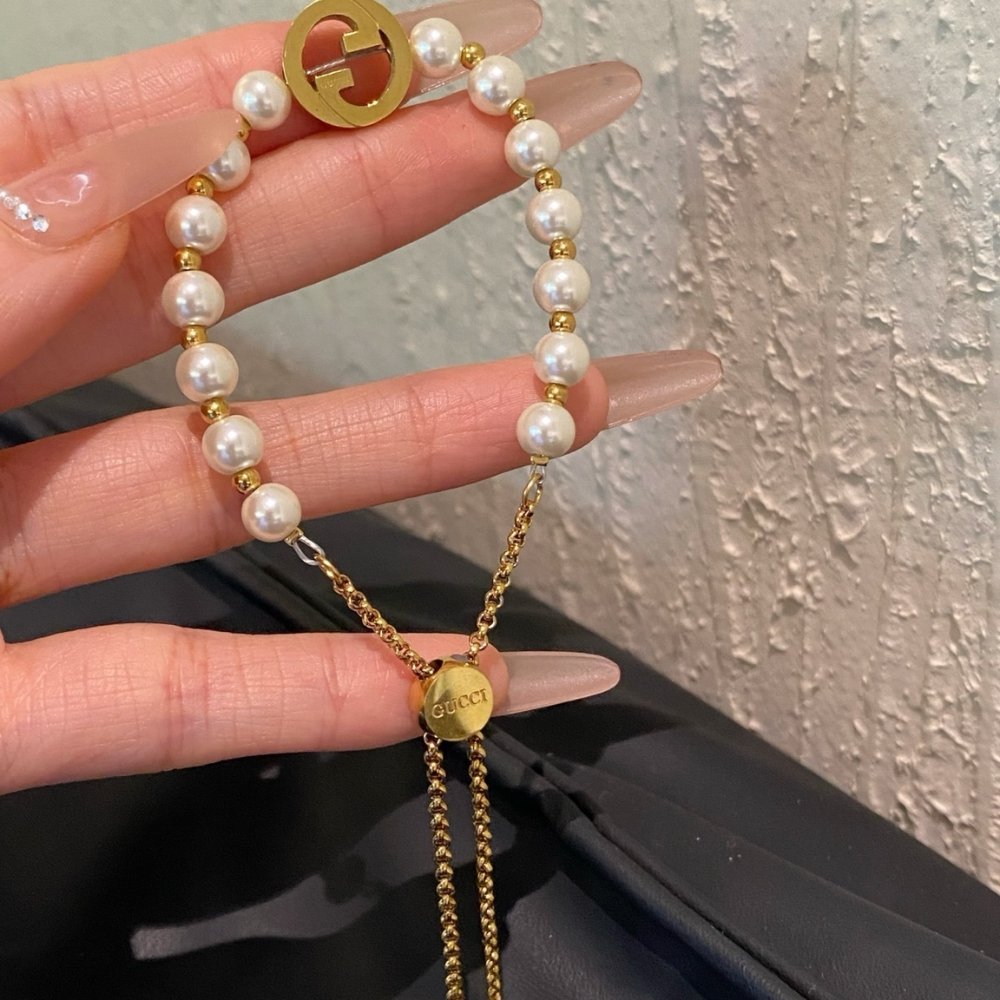 Gvc*1 Interlocking Pearl Bracelet Gold ‎839033 JCF27 8062
