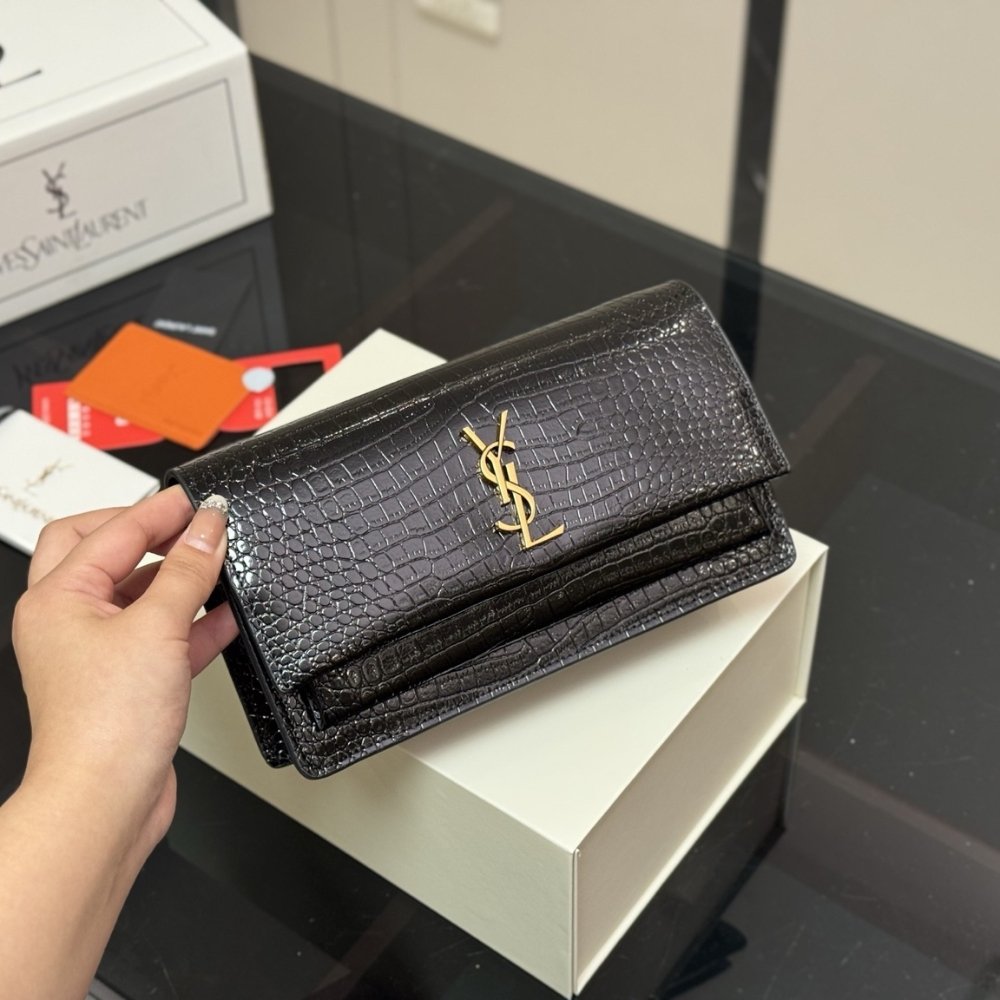 Sa1nt Lau*nt Sunset Embossed Clutch Black 22Cm