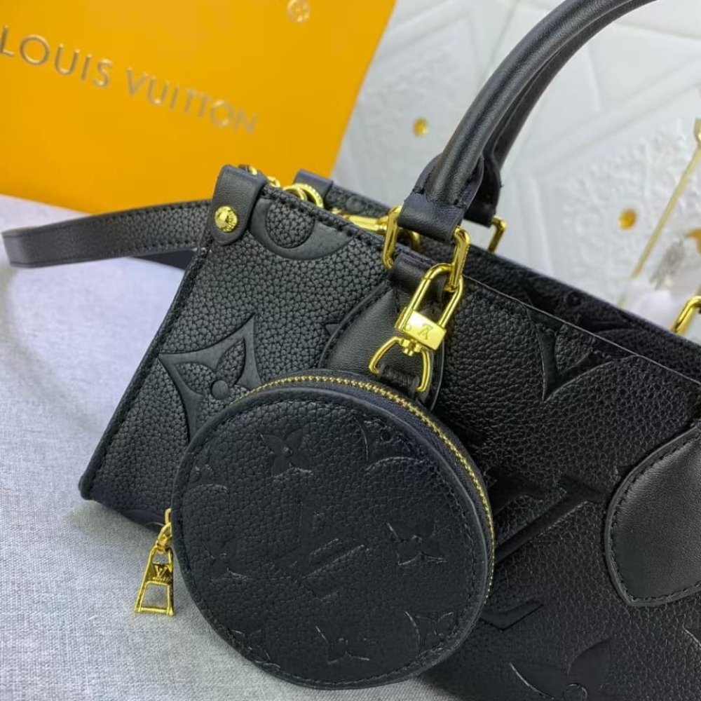 L0vis Vvtt0n Onthego East West Bag Black 25Cm M23640