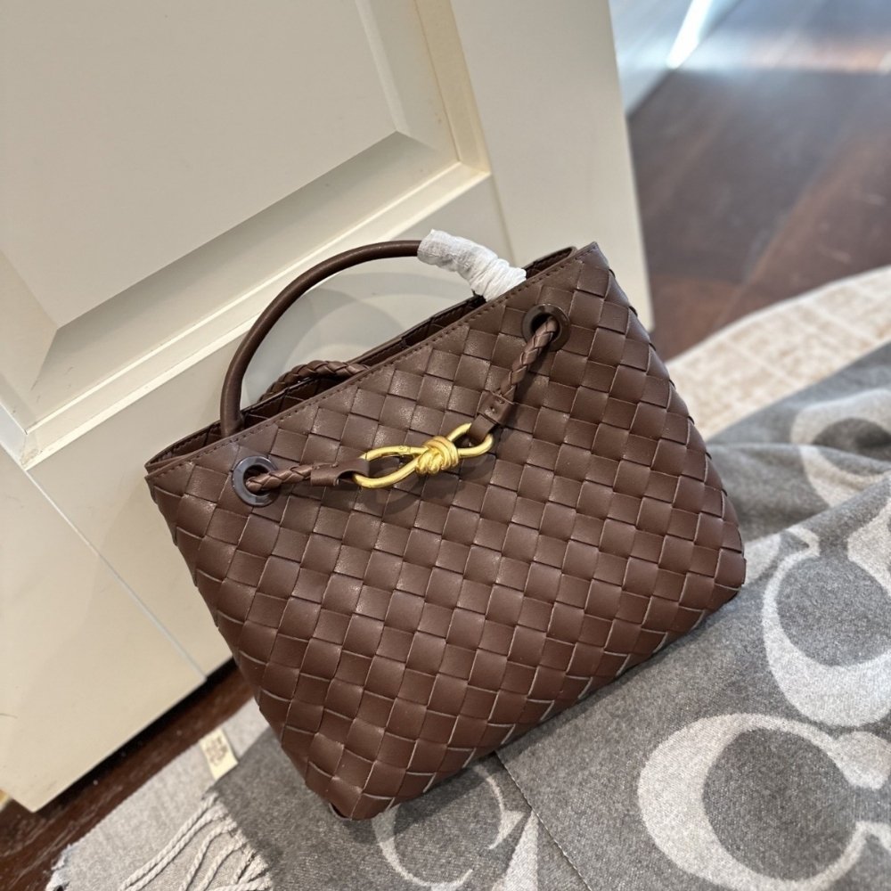 B0tt*ga Ven*ta Small Andiamo Dark Brown 25Cm 766014VCPP12808