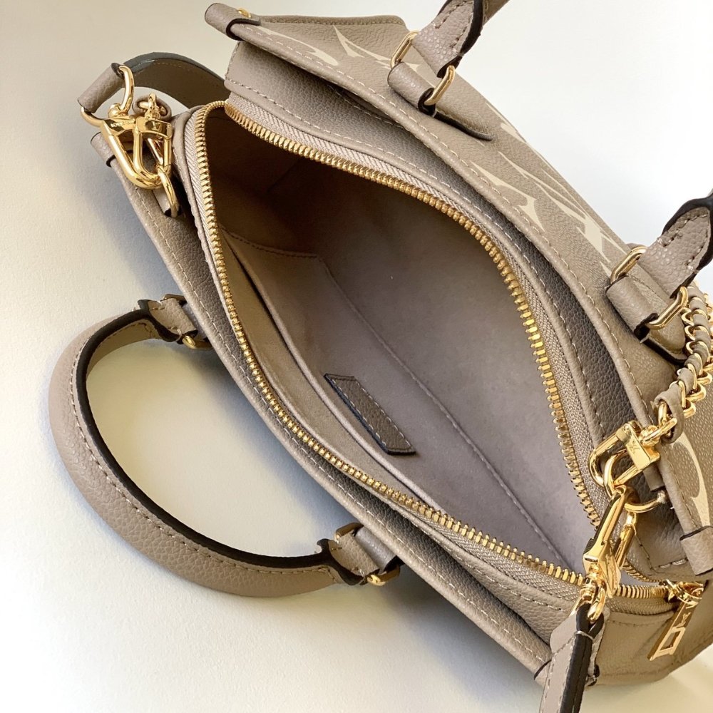 L0vis Vvtt0n Onthego East West Bag Bicolor Beige 25Cm M23641