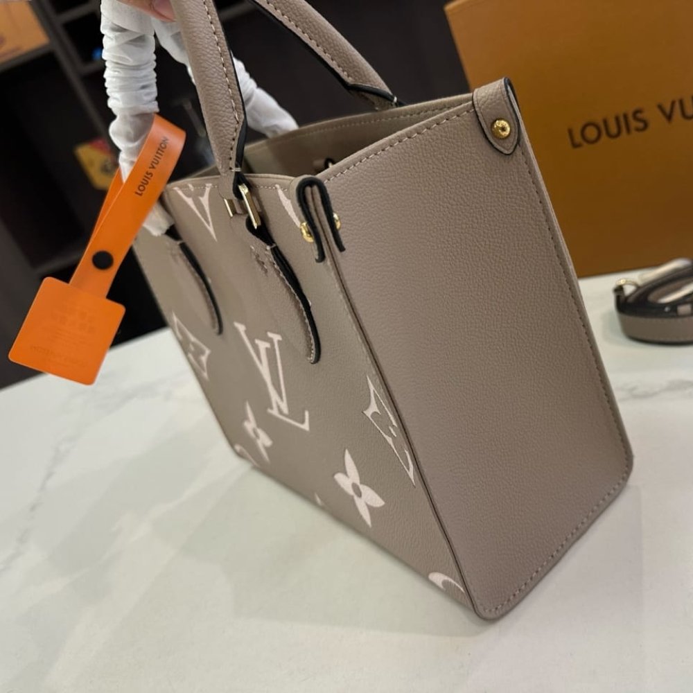 L0vis Vvtt0n Onthego PM Bicolor Monogram Beige 25Cm M45779