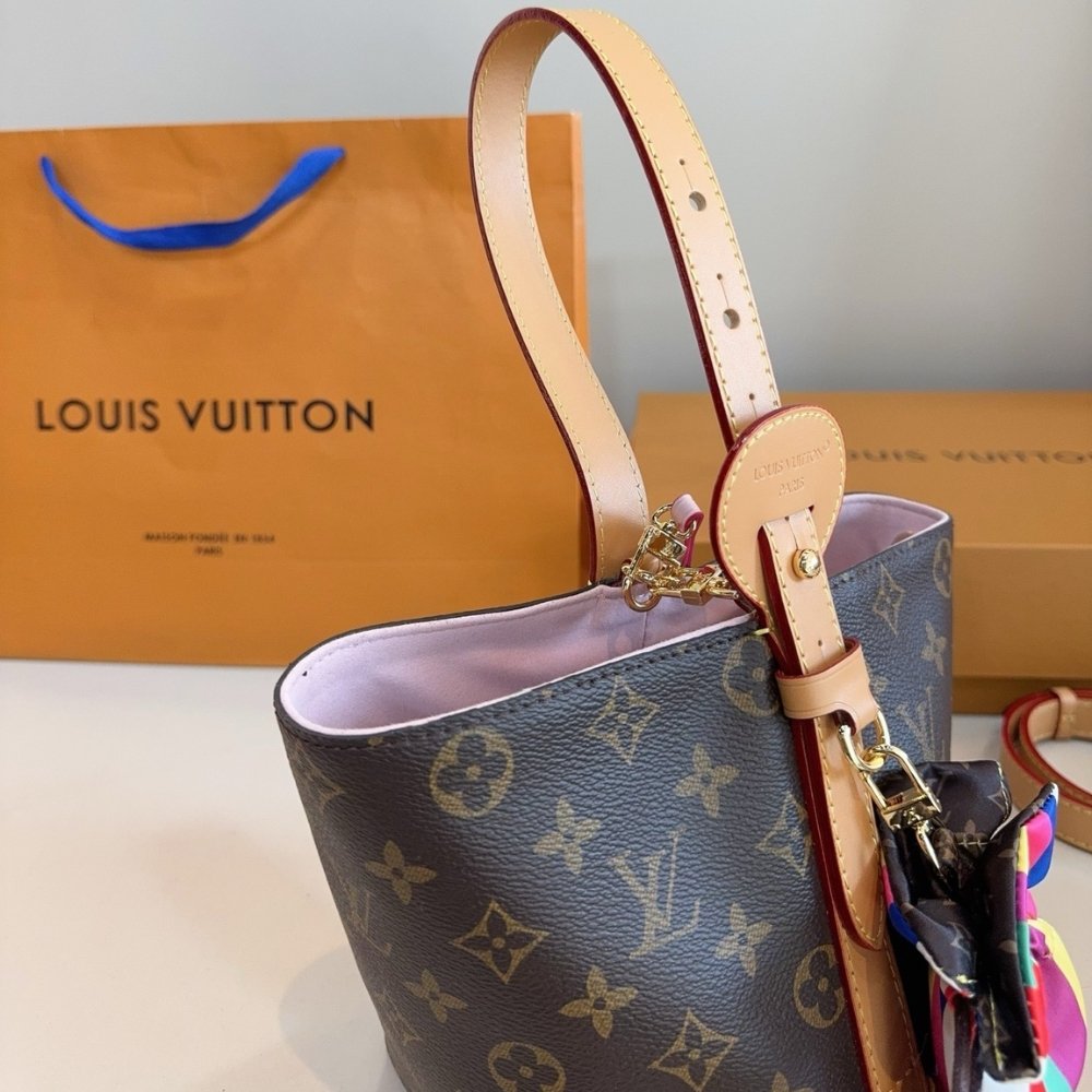 L0vis Vvtt0n All in BB Monogram Brown 18Cm M26642