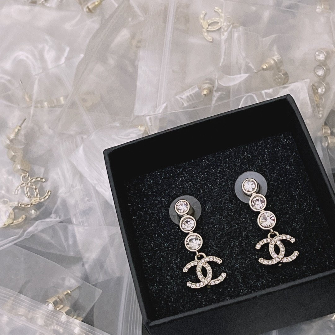 Ch**el Crystal Cc Drop Earrings Gold